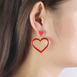 AretesPendientes largos con forma de corazón
