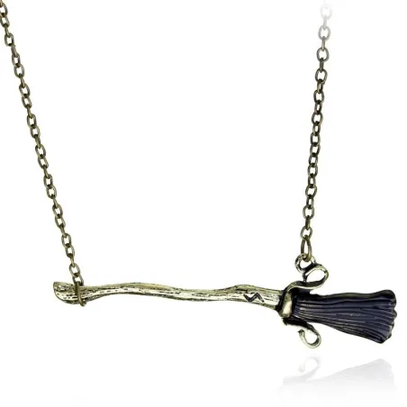 Magic broom pendant with nicklace - vintage pronssi