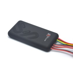 GT06 mini GPS-ajoneuvojen seuranta - reaaliaikainen - leikattava polttoaine - pysäytysmoottori - GSM SIM -hälytys
