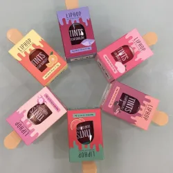 Lollipop shaped - liquid lip gloss - moisturizer - long lasting - waterproof
