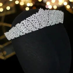 Exclusive silver crown - headband made of cubic zirconia