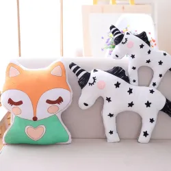 Unicorn ja fox muotoinen täytetty lelu - pehmeä tyyny