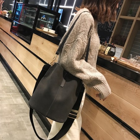 Messenger bag Women Bucket Shoulder Bag large capacity vintage Matte PU Leather lady handbag Luxury