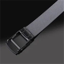 CinturónCinturón de punto de lujo con hebilla automática
