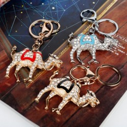 Crystal & gold camel - keychain