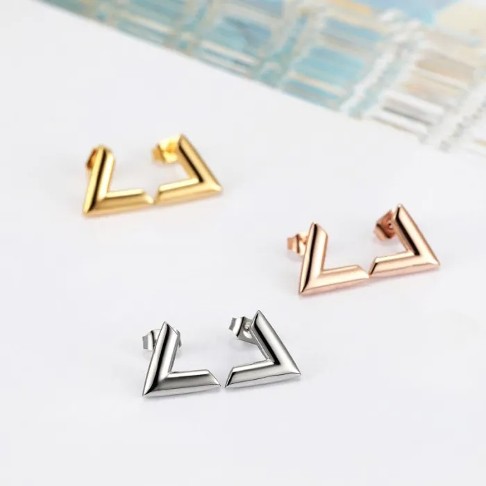 Boucles d'oreilles en V - acier inoxydable