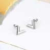 AretesV patrón pendientes stud - acero inoxidable
