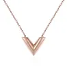 CollarV Colgante de letras con collar - acero inoxidable