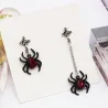 Matte Nero Spider Stud Orecchini