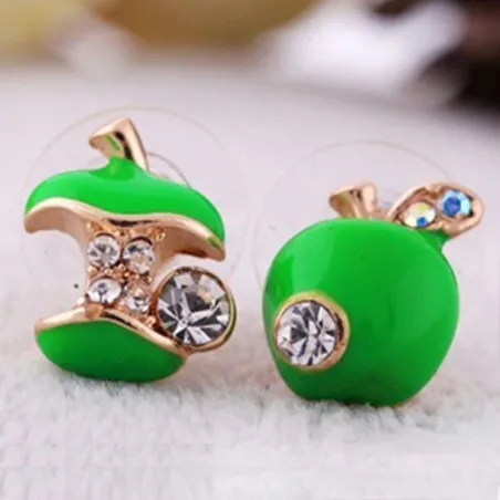 Aretesmanzanas de cristal - pendientes asimétricos - verde - rojo
