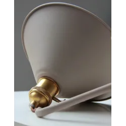 E27 - Modern vägglampa med switch