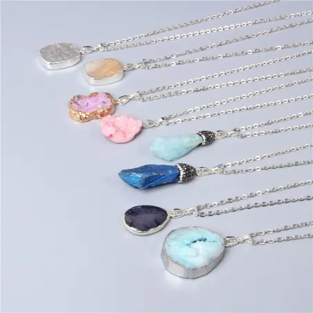 Gemstone pendant - metalliketju