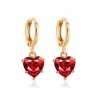 Colar dourado e brincos conjunto com coração vermelho