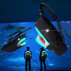 USB-Ladegerät - Leuchtender Rucksack - Shark