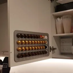 Nespresso-houder voor koffiecapsules - torenrek met plakband - draaibaarkoffiewaren