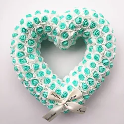 Día de San ValentínDecoración en forma de corazón - hecha de rosas de infinito
