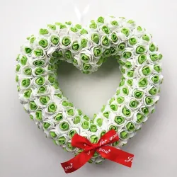 Día de San ValentínDecoración en forma de corazón - hecha de rosas de infinito