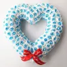 Día de San ValentínDecoración en forma de corazón - hecha de rosas de infinito