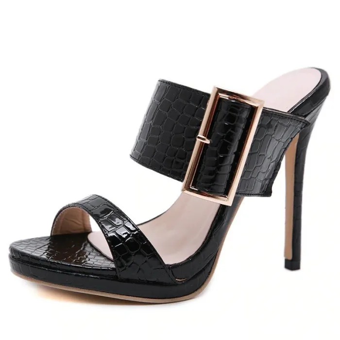 Sandales à talons hauts avec boucle décorative - cuir