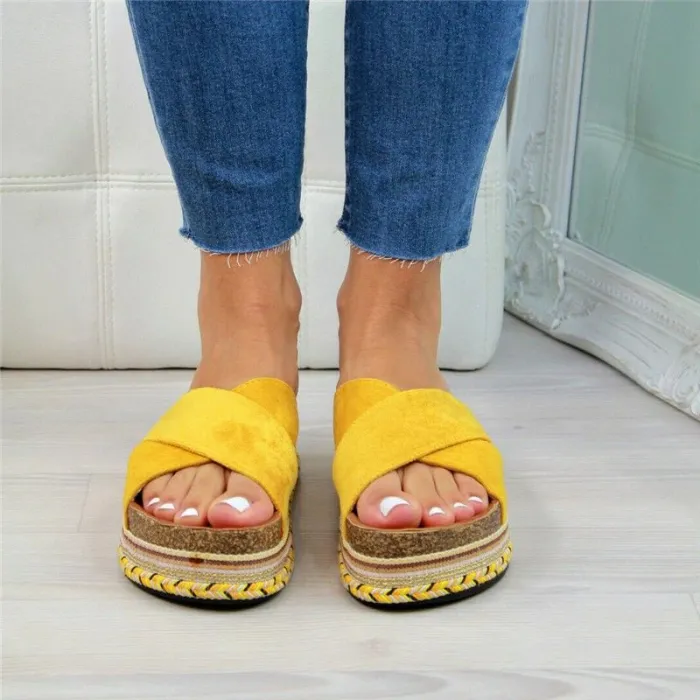 Sandali estivi - soft platform flip flops