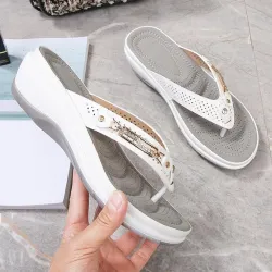 SandaliasElegantes sandalias de verano - flip flops - metal y cristal decoración - cómodo