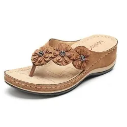 Sandales d'été avec des fleurs décoratives - style ethnique flip flops
