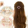 Clipe de cabelo elegante com cristais e borboletas