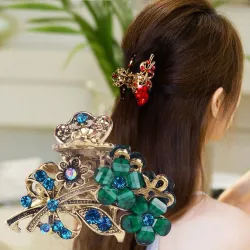 Elegant hår klipp med kristall blommor