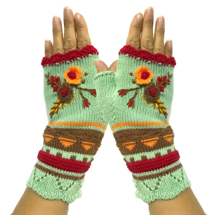 Gestrickte Winterhandschuhe - Halbfinger-Design - mit blumiger Stickerei