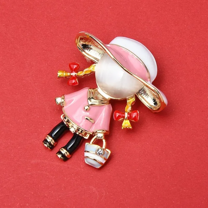 Carry Bag Girl, tunnetuin esittäjä Brooches