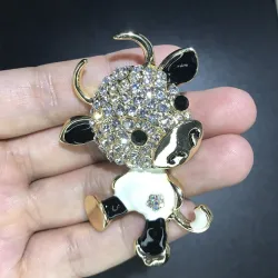 Kaunis karja - Brooches