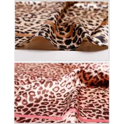 Elegantti neliö huivi leopardilla painettu silkki