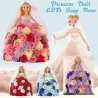 Boneca de princesa feita de rosas infinitas com luz LED