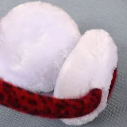 Leopard print plush öronmuffar