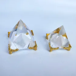 Energian parantaminen - Feng Shui - kristalli egyptiläinen pyramidi