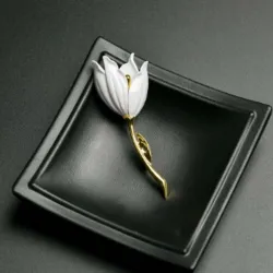 Tulipe blanche - broche élégante