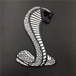3D cobra - metallitunnus - auton tarra