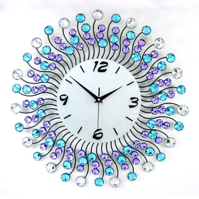 Creative wall clock with iron art design