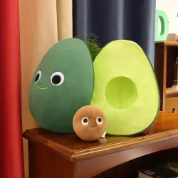 Avocado plys pude - med et lille legetøj indeni