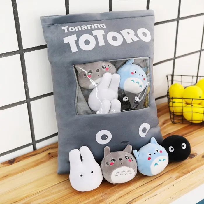 Poduszka Totoro z miękkimi małymi pluszowymi zabawkami w środku - 8 sztukZabawki Pluszowe