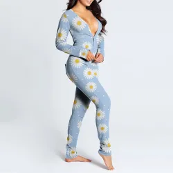 Sovedragt med knapper - pyjamas i ét stykke med funktionel klap bagpå