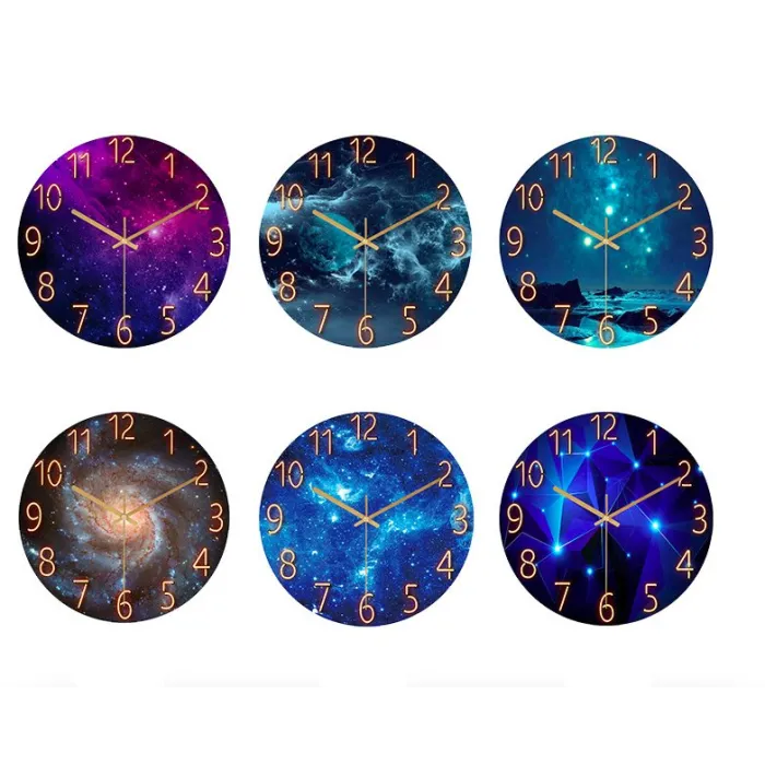 Quartz wall clocks with creative designs