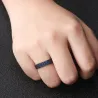 Elegant firkantet ring med krystaller