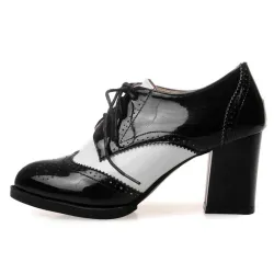 Vintage brogue schoenen - spitse neus - veterschoen - met dikke hakkenLaarzen