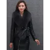 Elegante kurze Lederjacke - mit Pelzkragen