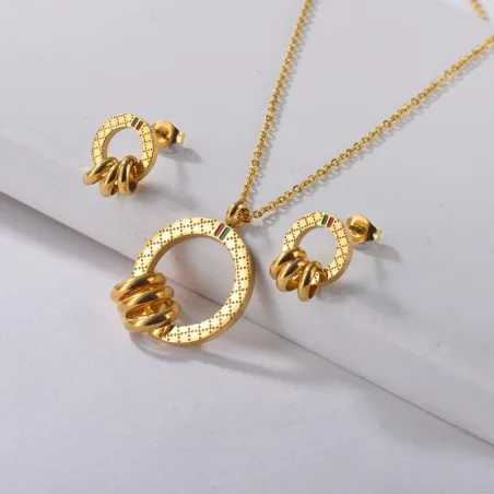 Runde Ohrringe & Halskette - mit Mini-Ringdekoration - rote & grüne Emaille - Schmuckset