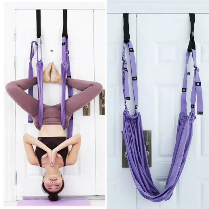 Aerial yoga - elastic rope - for stretching / splits practice