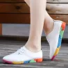 Płaskie buty z tęczową podeszwą - ze sznurowadłami - skóra naturalnaButy Zimowe
