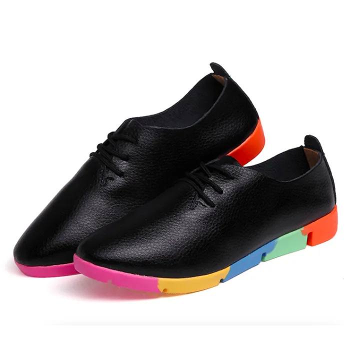 Flache Schuhe mit Regenbogensohlen - mit Schnürsenkeln - Echtleder