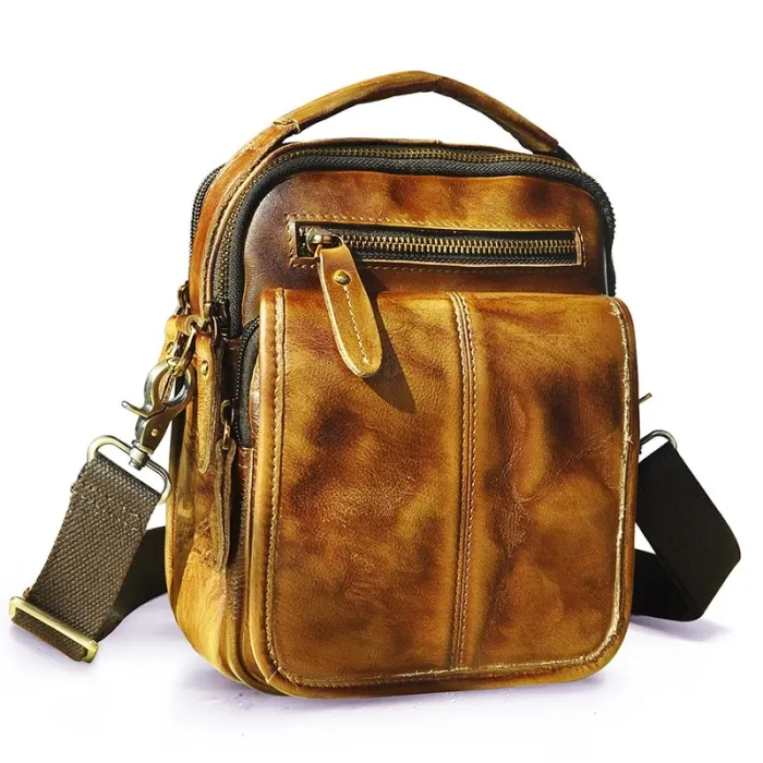 Skórzana torba na ramię / crossbody - z zamkami / kieszeniamiTorebki